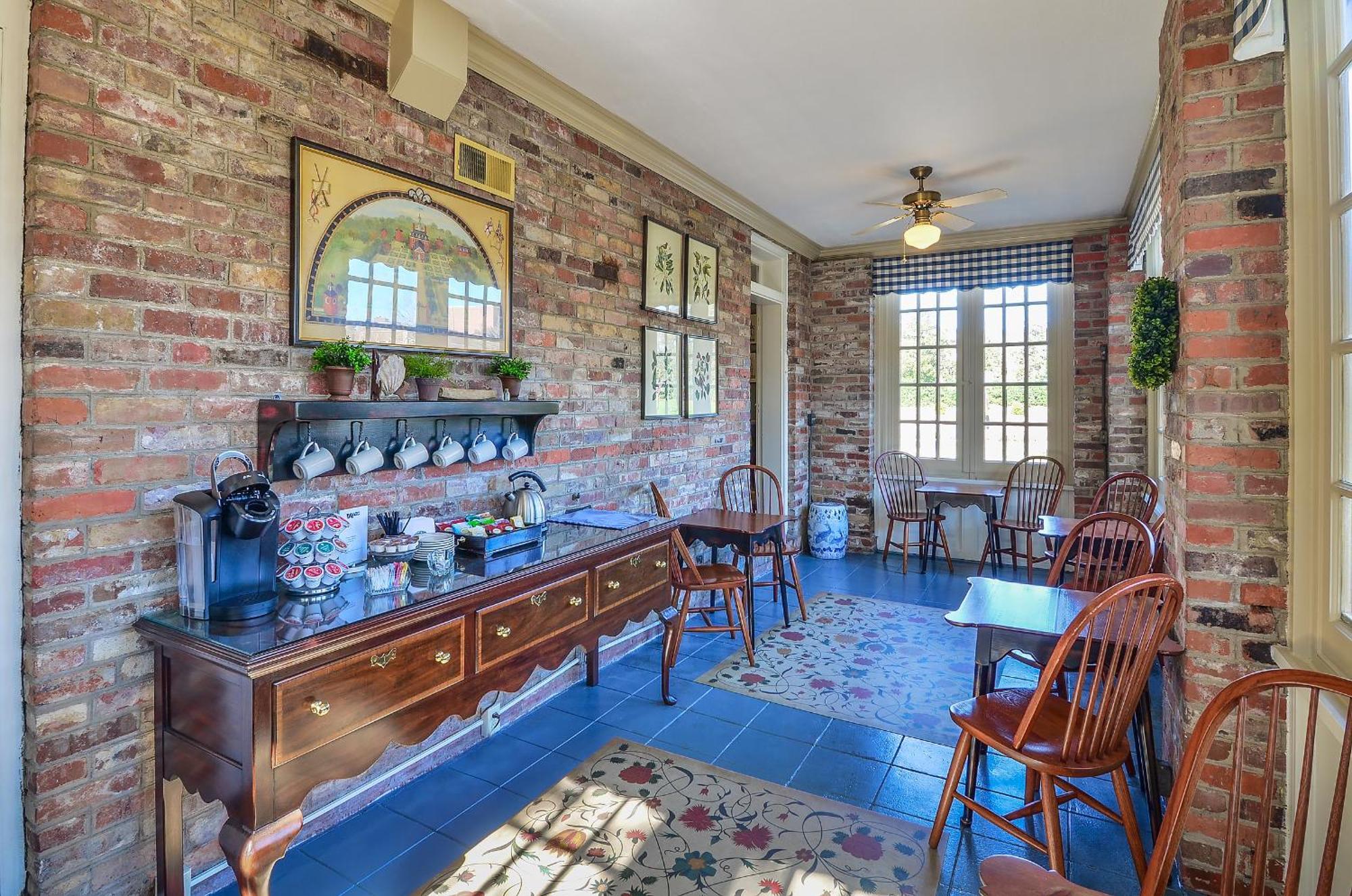Cedars Of Williamsburg Bed & Breakfast Экстерьер фото