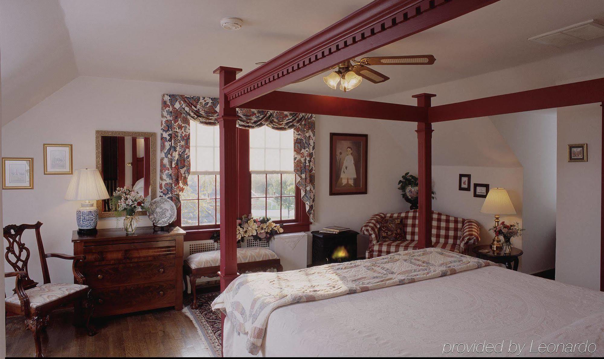 Cedars Of Williamsburg Bed & Breakfast Экстерьер фото